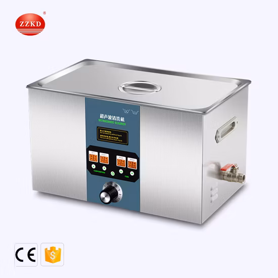 Limpiador de cristalería totalmente automático de acero inoxidable con certificación CE de 126 L para limpieza de botellas de laboratorio instalado en una mesa de laboratorio con función de secado